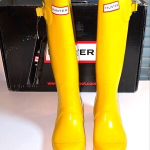 NIB Hunter original yellow glossy